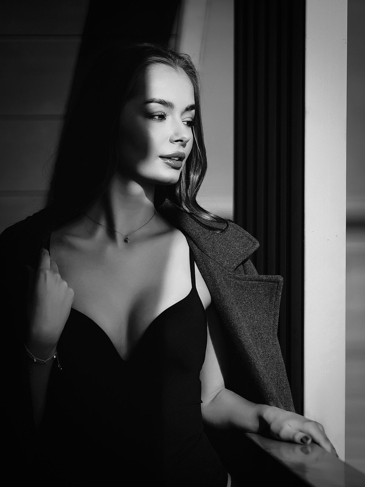 Sceneria Noir — kadr 2: filmowy światłocień i tajemnica kina noir